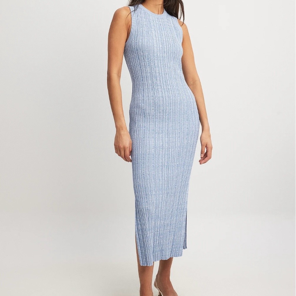 Elegant Sleeveless Light Blue Dress